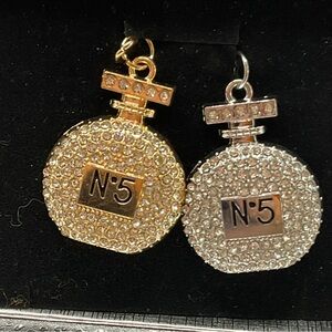 Silver N°5 Perfume Bottle Key Chain or Bag Charm. Lots of bling  NWOT